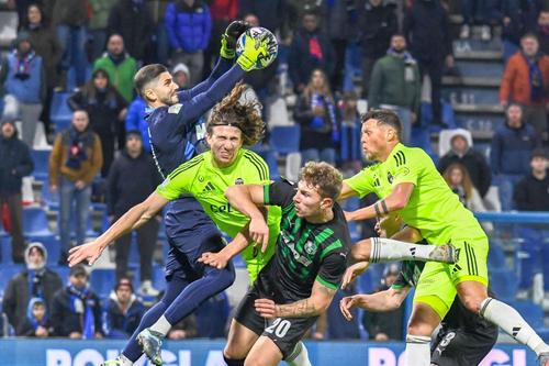 Horațiu Moldovan și Adrian Rus, duel în Sassuolo - Pisa, foto: Imago Images