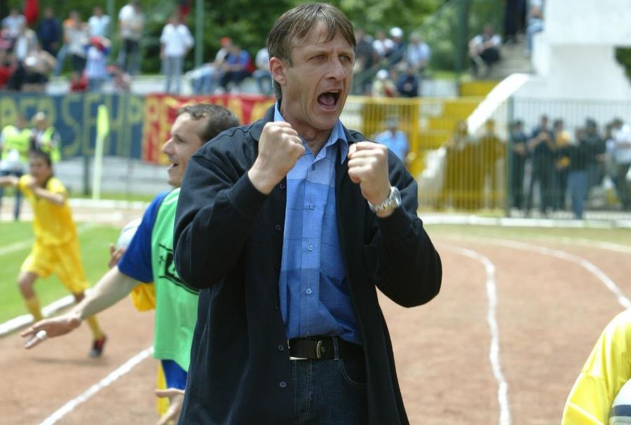 Emil Săndoi atrage atenția asupra unui jucător, înainte de Farul - Universitatea Craiova: „Poate pune probleme!”