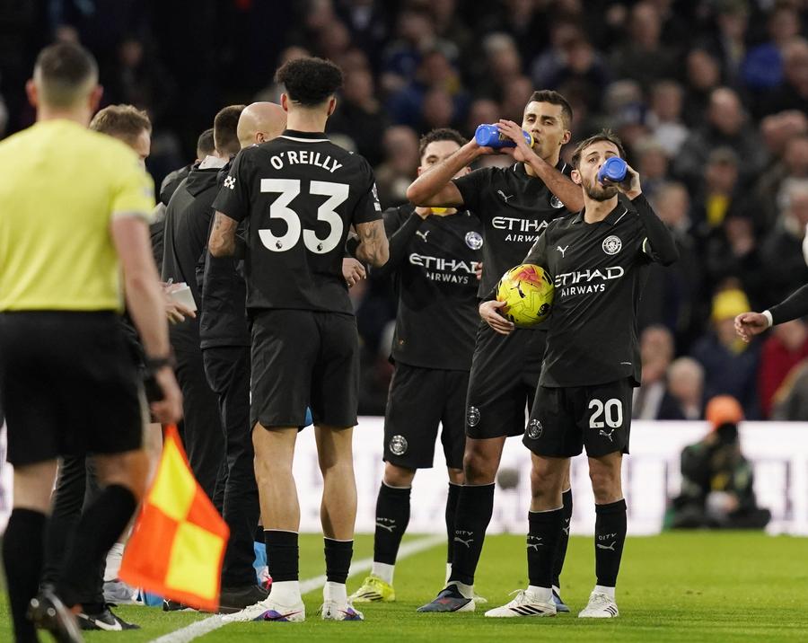 Pep Guardiola, critici la adresa fanilor care au huiduit în timpul întreruperii postului Ramadanului / Imago Images Pep Guardiola, dur la adresa fanilor care au huiduit în timpul întreruperii postului Ramadanului