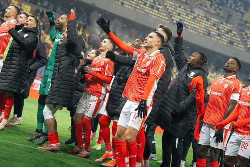 Jucătorii lui Dinamo și-au băgat rivala în play-out, dar au propriile probleme: al doilea eșec consecutiv.