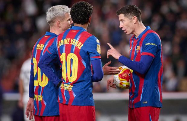 Ofertă pentru Lewandowski » Îi propun un salariu de două ori mai mic!