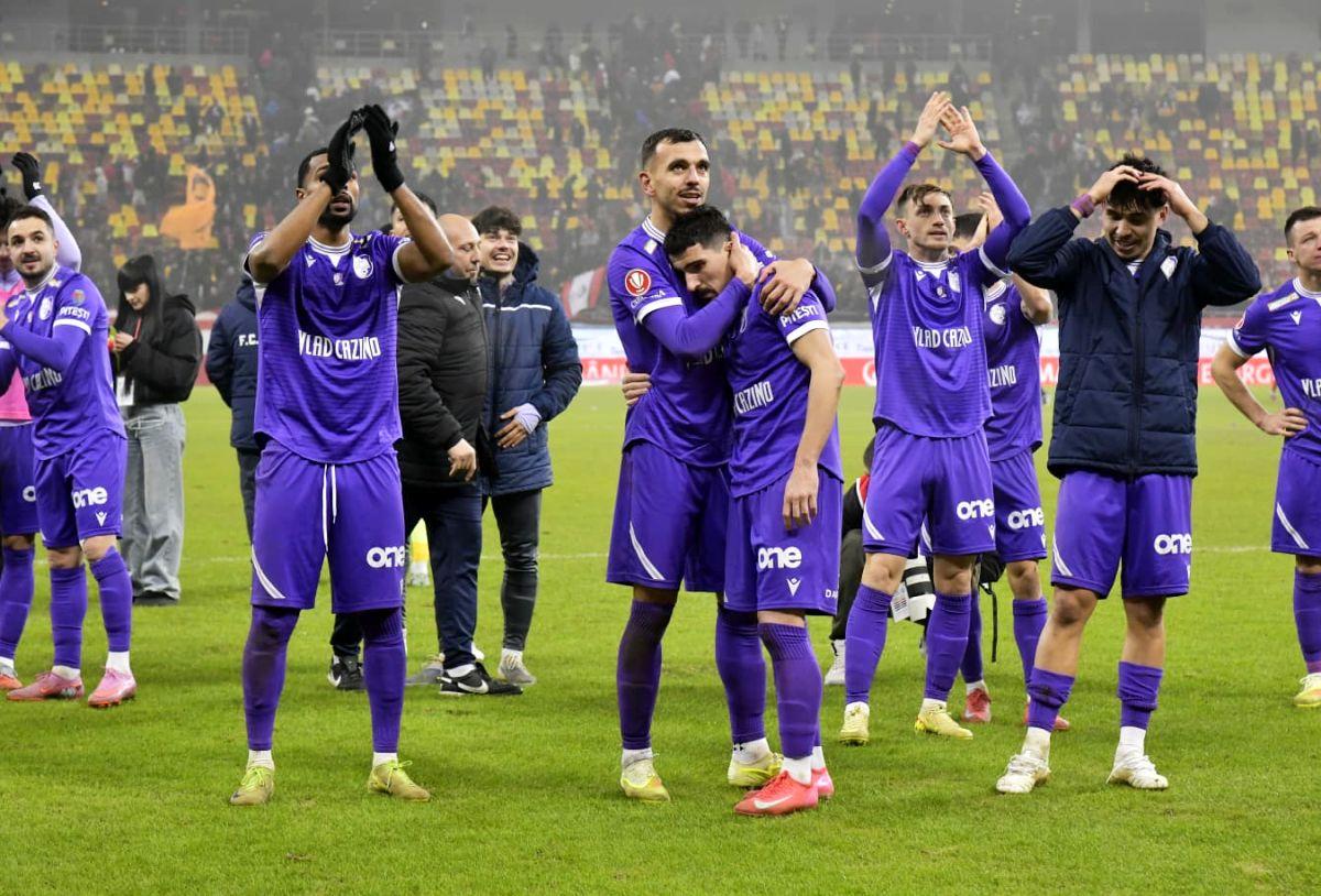 Cum a celebrat FC Argeș calificarea în play-off: sărbătoare în alb și violet pe Arena Națională