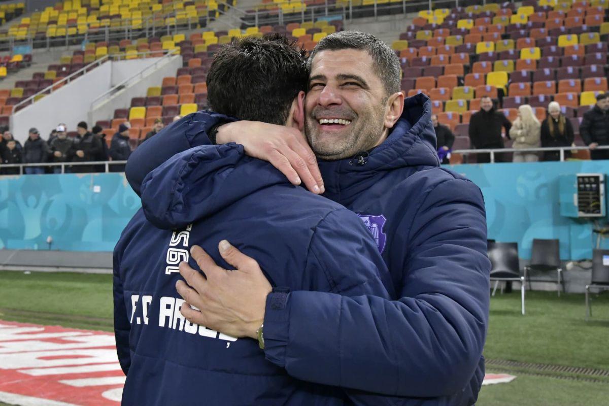 Cum a celebrat FC Argeș calificarea în play-off: sărbătoare în alb și violet pe Arena Națională
