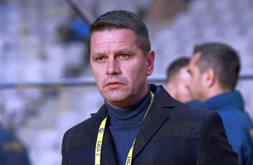 Viitorul Pandurii Tg. Jiu i-a găsit înlocuitor lui Flavius Stoican (44 de ani). E vorba de Cristian Lupuț (43 de ani), fostul antrenor al lui Aerostar Bacău.
