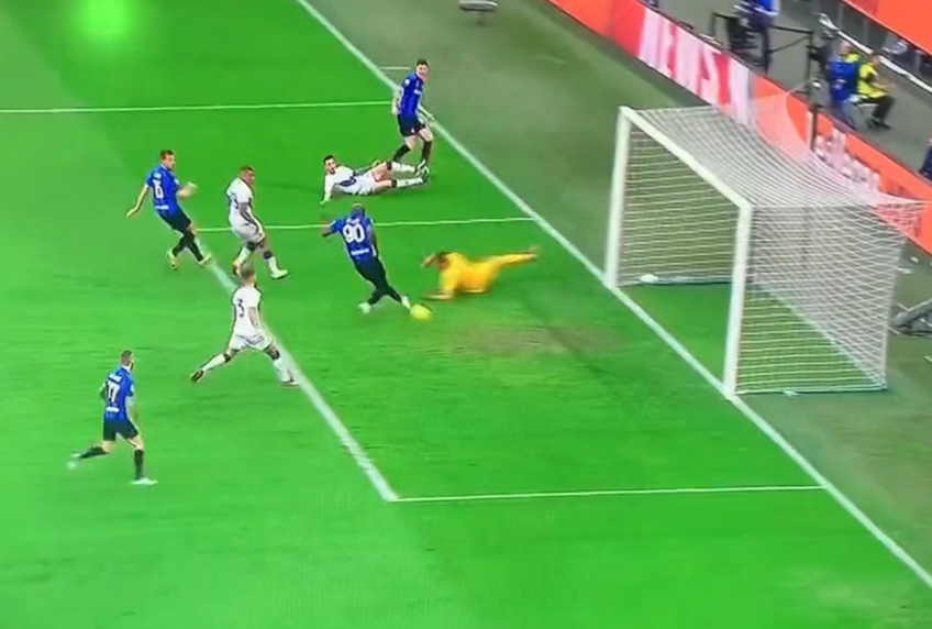 Fiorentina a învins-o în deplasare pe Inter, scor 1-0, în etapa #28 din Serie A. În minutul 49, la 0-0, Romelu Lukaku (29 de ani) a irosit o ocazie uriașă.