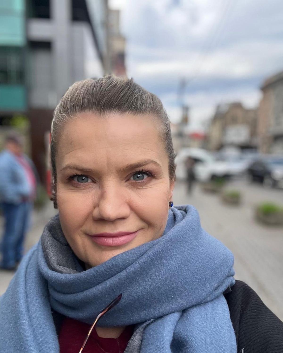Ioana Cosma, două momente antologice la TV: „M-am dat jos de pe scaun live, MM era în studio...” + Personajul celebru care i-a provocat o criză de râs: „Îmi curgea rimelul!”