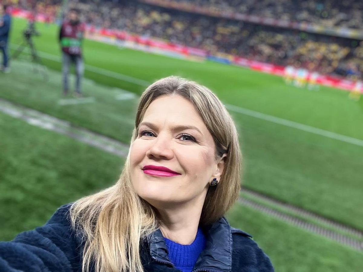 Ioana Cosma, două momente antologice la TV: „M-am dat jos de pe scaun live, MM era în studio...” + Personajul celebru care i-a provocat o criză de râs: „Îmi curgea rimelul!”