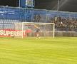 Vlad Chiricheș, surprins pe gazon, efectuând ture, la peste 20 de minute de la terminarea meciului / Sursă foto: Remus Dinu (Gazeta Sporturilor)