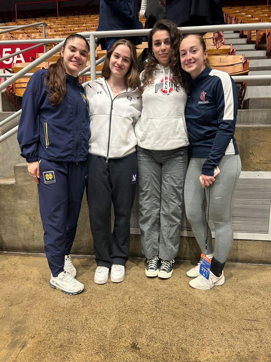 Rebeca Cândescu, Karina Vasile, Maria Alexe și Catinca Dumitru la Campionatele Universitare din SUA „Ne e dor de România, dar adio!” » Ce simt 6 sportivi de top din țara noastră, care au plecat cu bursă în străinătate: „America m-a făcut să înțeleg cât contează munca”