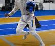 Radu Nițu bucurându-se pentru un asalt câștigat - Scrimă sportivi studenți în străinătate