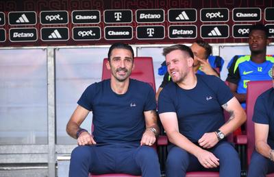 Ce fotbaliști ar aduce Mihai Pintilii de la rivalele Dinamo, Rapid, CFR și Craiova » NU l-ar transfera pe Louis Munteanu