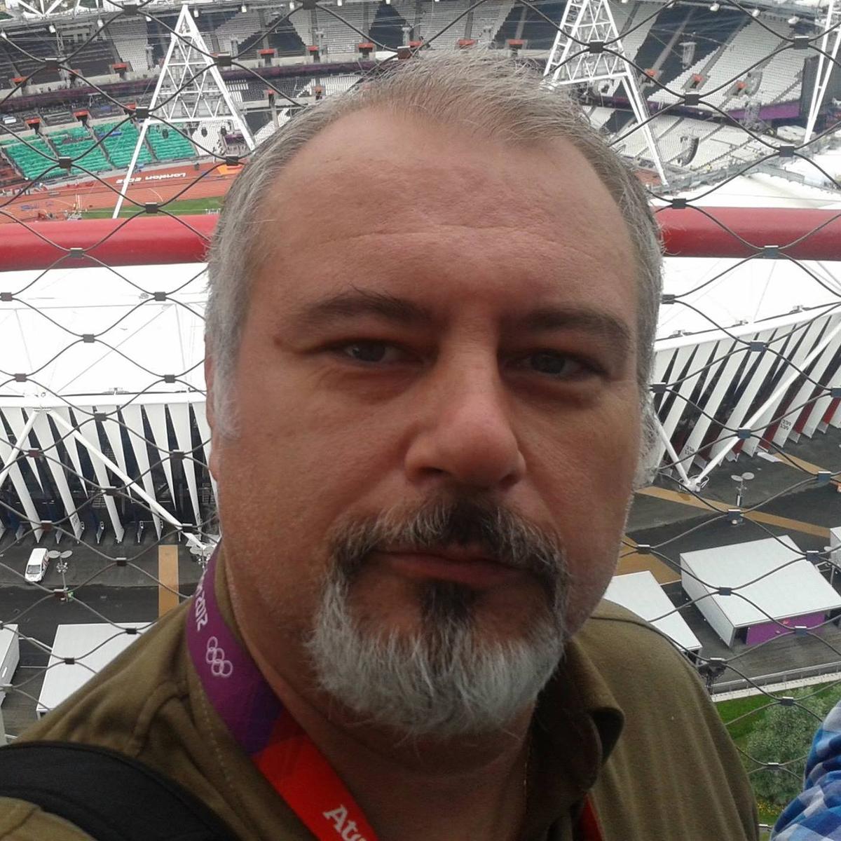 „Nu e păcăleală de 1 aprilie, sunt pensionar!” » Unul dintre cei mai cunoscuți comentatori sportivi din România și-a anunțat retragerea