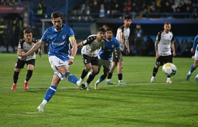 Farul - Unirea Alba Iulia 3-0 » Paradox „ovidian”: echipa lui Hagi arată rău, dar câștigă cu 3-0 și merge în semifinalele Cupei!