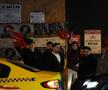 Ne-au bătut pe unde ne-au prins, apoi au dansat pe străzi împreună! » Primiți cu coroane de flori pe aeroport