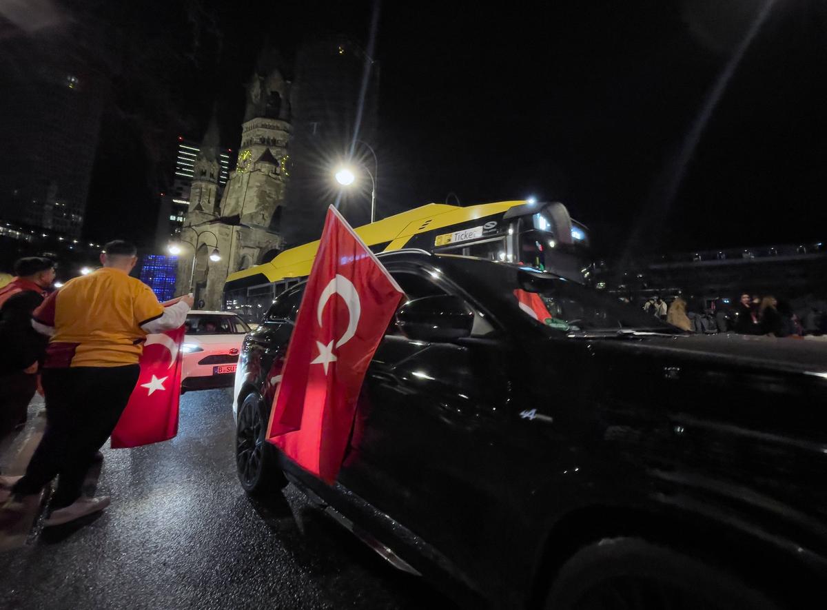 Cum au sărbătorit turcii calificarea la Cupa Mondială
