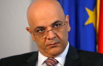 Raed Arafat avertizează „ Dacă ne trezim cu o explozie de cazuri, s-ar putea să se impună şi alte restricţii”