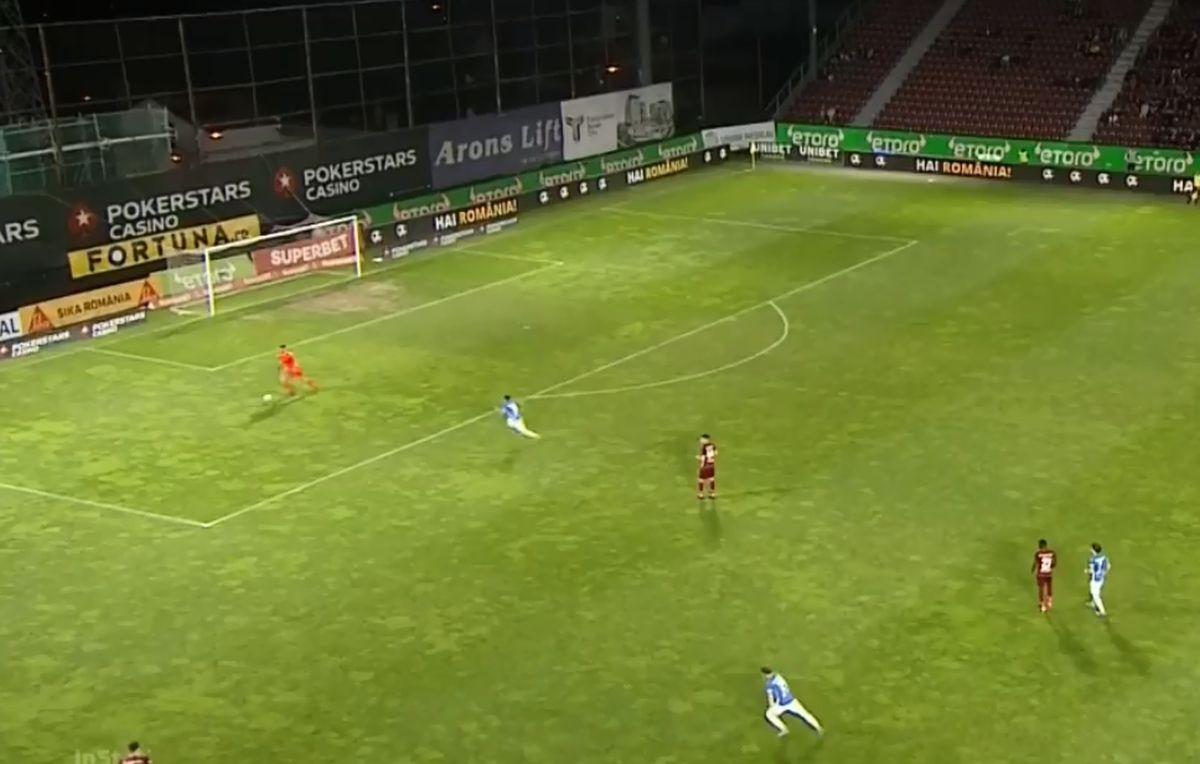 CFR Cluj - Farul, faultul lui Letica asupra lui Moldoveanu / FOTO: Capturi TV @Digi Sport 1