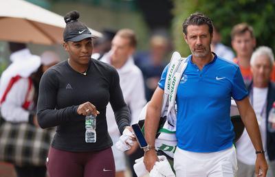 Ce s-ar fi întâmplat între Serena Williams și Mouratoglou după ce antrenorul a început să lucreze cu Halep: „A întrerupt brutal relația”