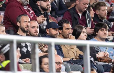 Infiltrat printre rivali » De unde a urmărit antrenorul lui FCSB meciul Rapid - CFR Cluj