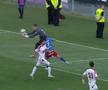 Plin de sânge în careu după duelul cu portarul lui Dinamo! Ce a dictat arbitrul + verdictul lui Crăciunescu