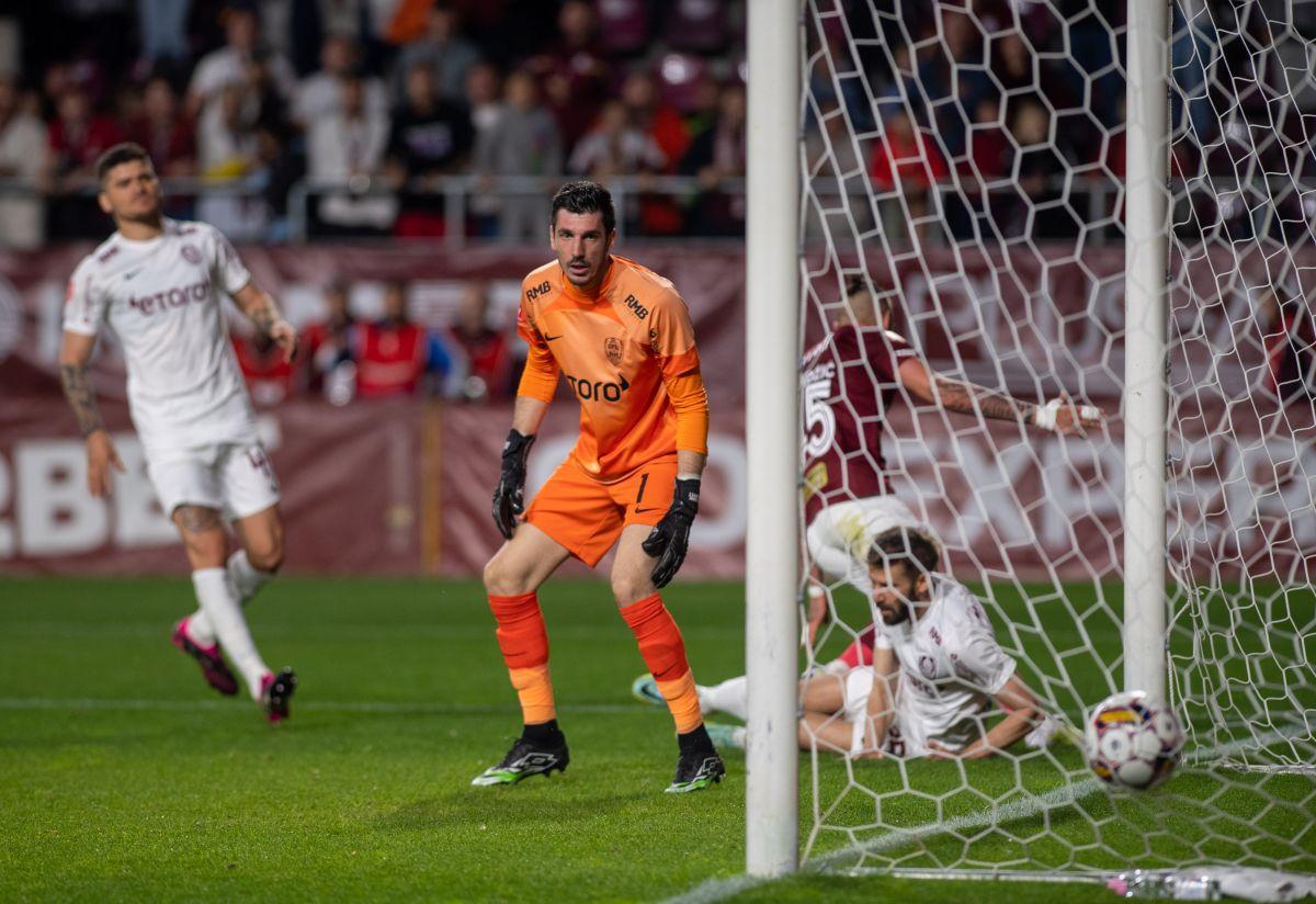 Eroul Rapidului cu CFR Cluj explică ce se întâmplă cu echipa lui Dan Petrescu: „Are cam același stil de joc”
