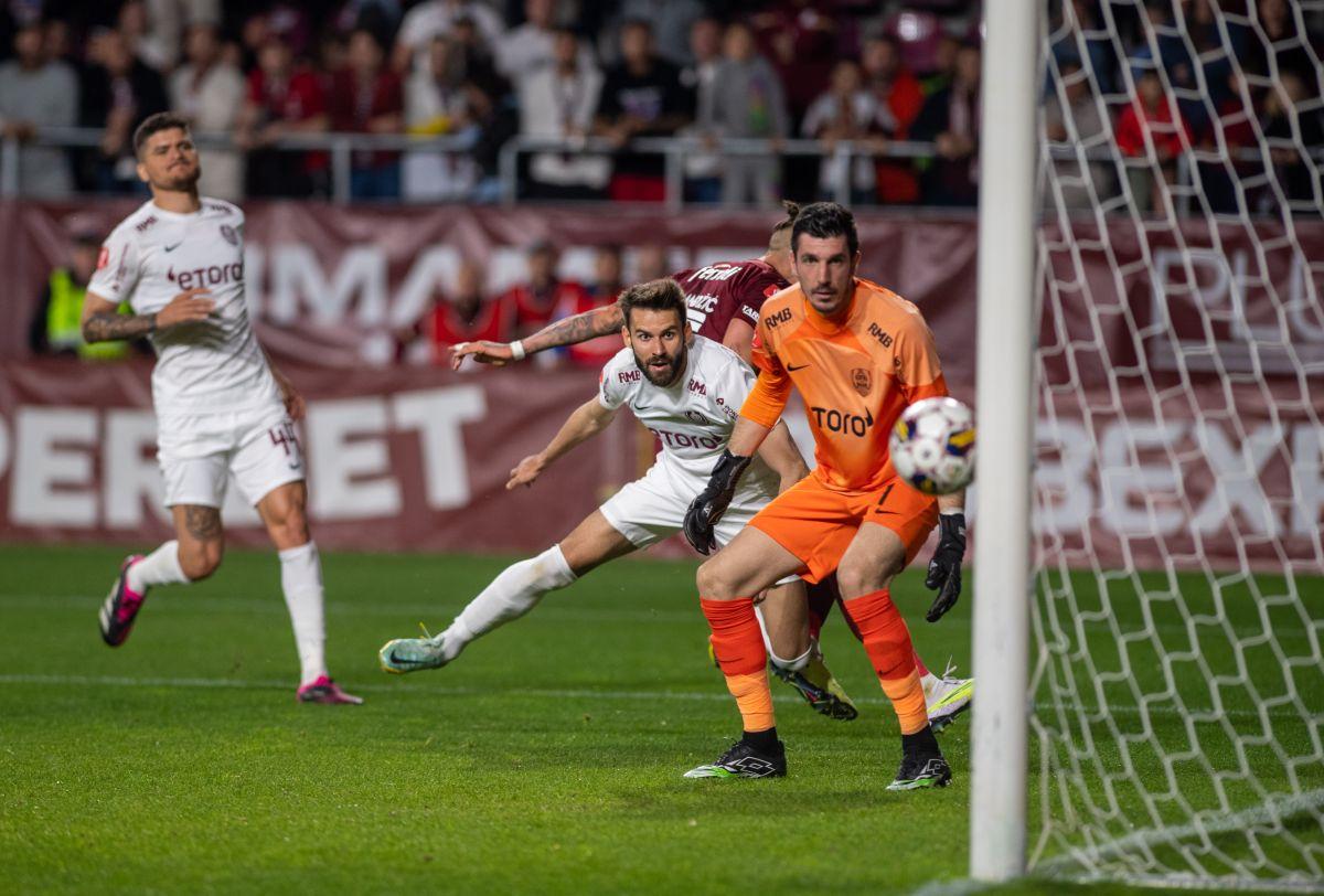 Eroul Rapidului cu CFR Cluj explică ce se întâmplă cu echipa lui Dan Petrescu: „Are cam același stil de joc”