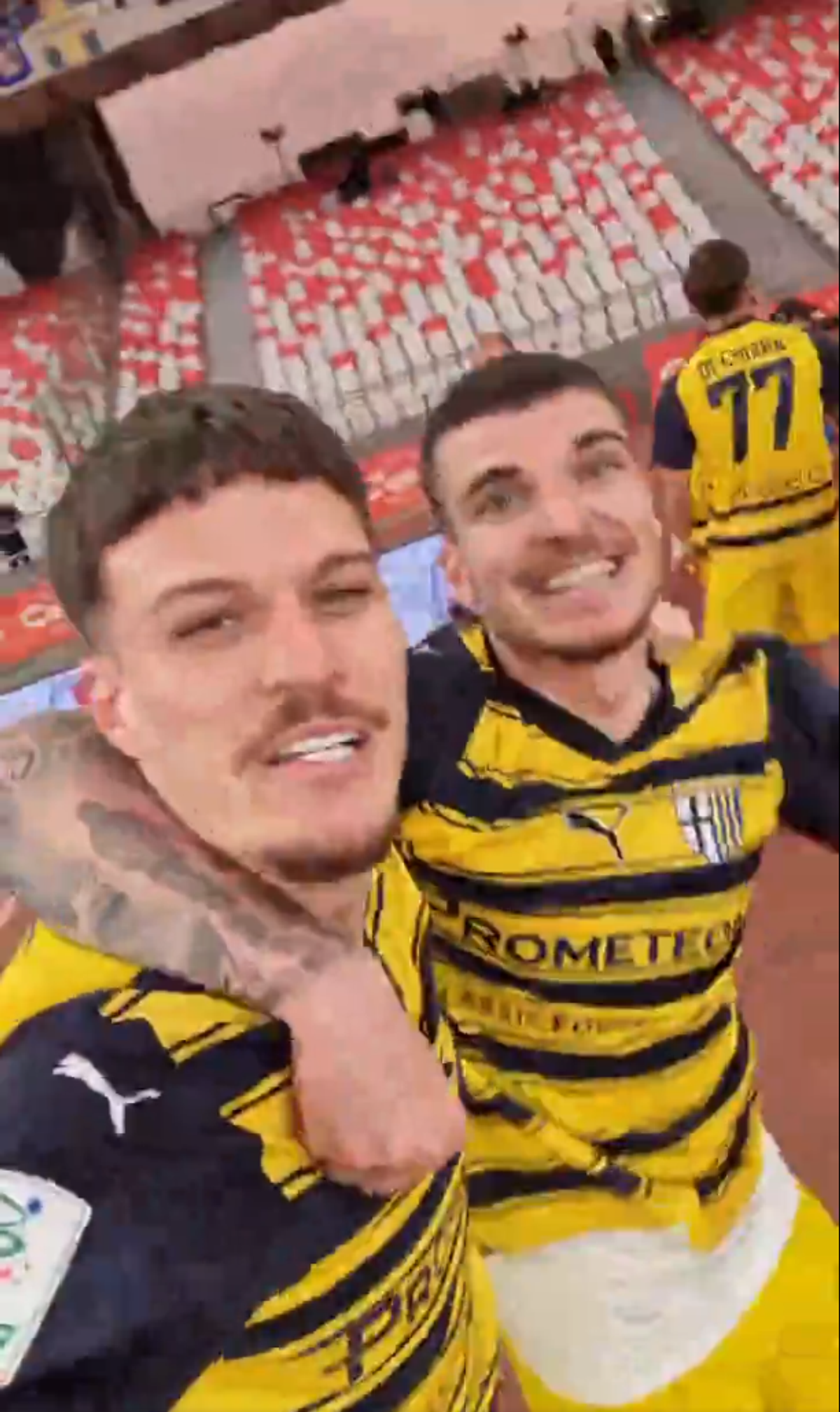Dennis Man și Valentin Mihăilă au promovat cu Parma în Serie A