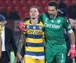 Dennis Man (25 de ani) și Valentin Mihăilă (24 de ani) au reușit odată cu promovarea Parmei în Serie A să îi aducă bucurie legendarului Gianluigi Buffon (46 de ani), portar retras din activitate în august 2023, chiar din tricoul „cruciaților”.