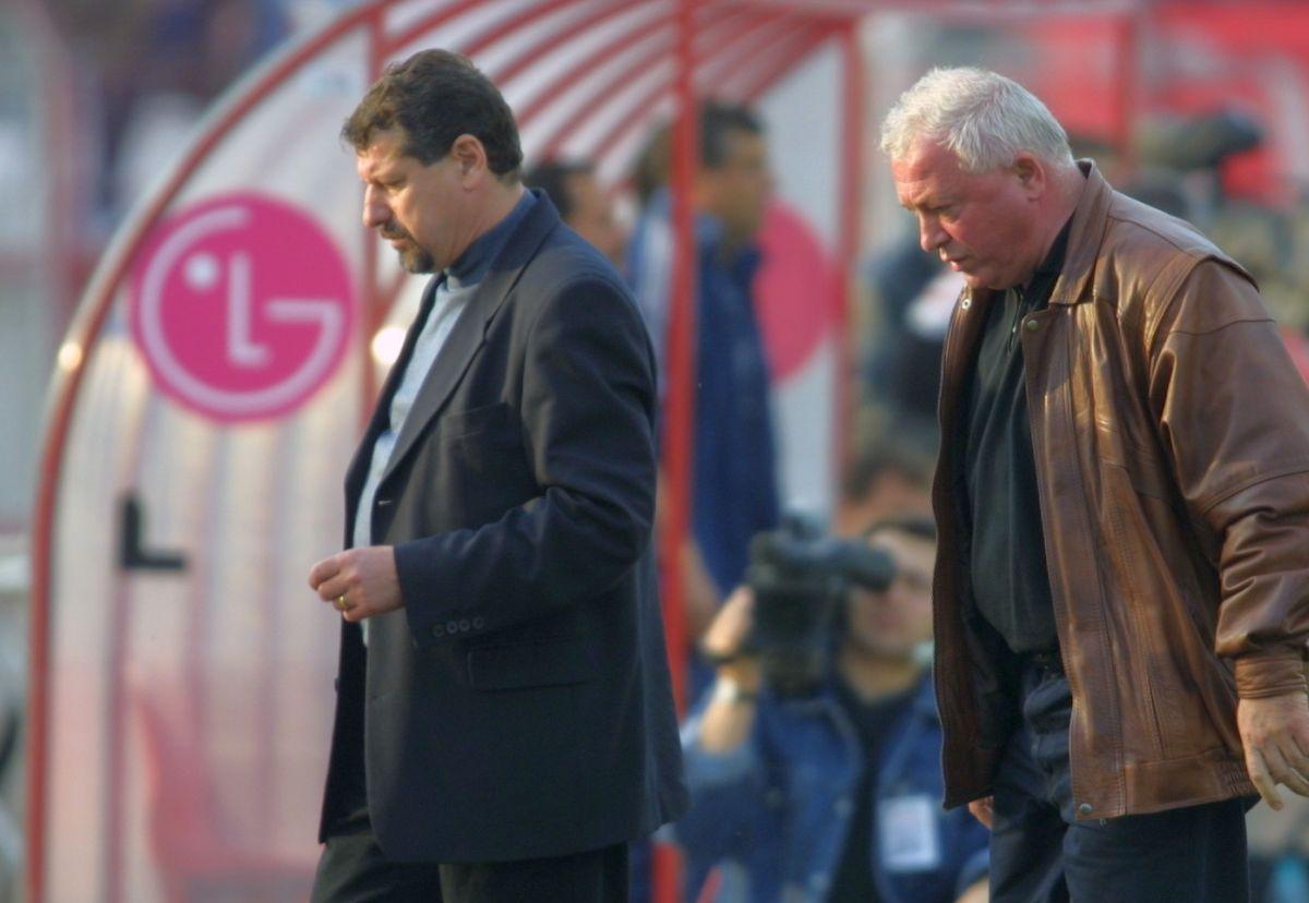 Ion Marin (file din poveste) - imagini de colecție cu „Săpăligă” pe banca lui Dinamo
