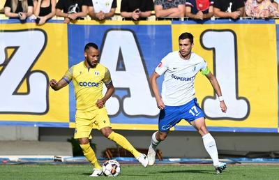 Jucătorul de 1 milion de euro din Superliga dorit de Craiova, gata să meargă în Liga 3! Cu cine negociază