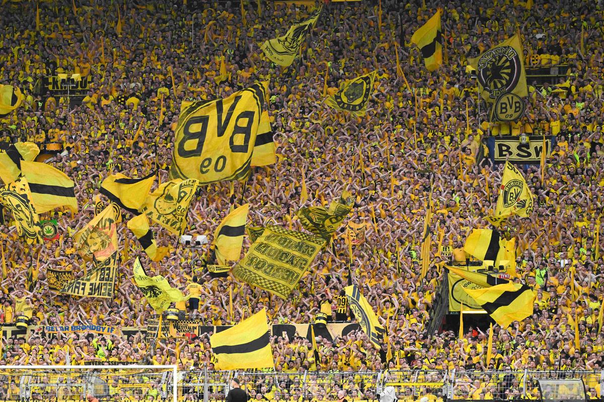 Suporterii au făcut show înainte de Dortmund - PSG