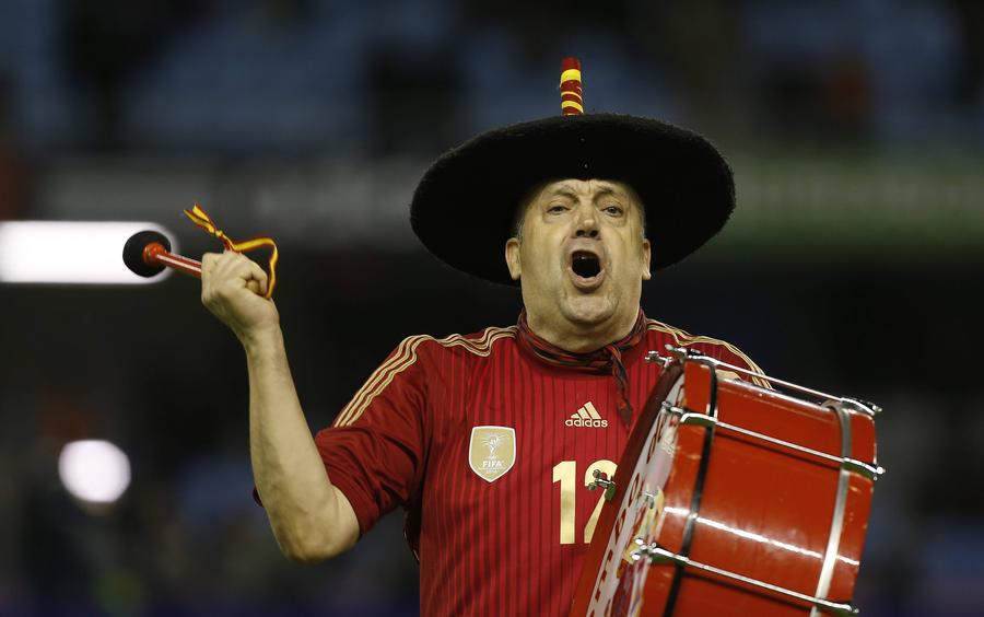 Manolo, cel mai cunoscut suporter al naționalei Spaniei. Foto: Imago A murit cel mai cunoscut suporter al Spaniei, legendarul Manolo