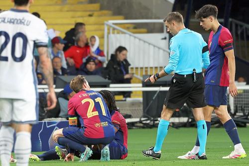 Jules Kounde s-a accidentat în turul Barcelona - Inter // foto: Imago Images