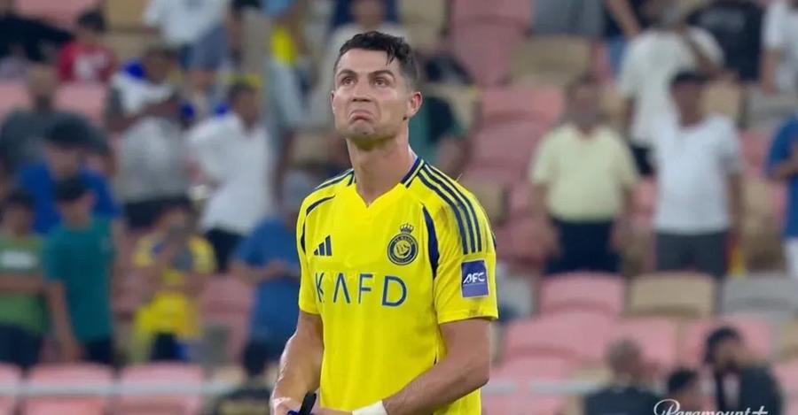 Ronaldo, la un pas de lacrimi, se ceartă de unul singur! » N-a putut suporta umilința