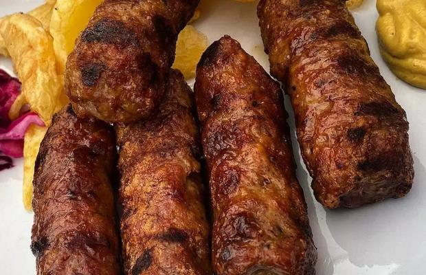 Top 5 locuri cu cei mai buni mici din București de 1 Mai. Cât te costă o porție