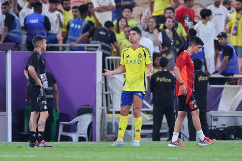 Cristiano Ronaldo se ceartă pe sine / Foto: Imago