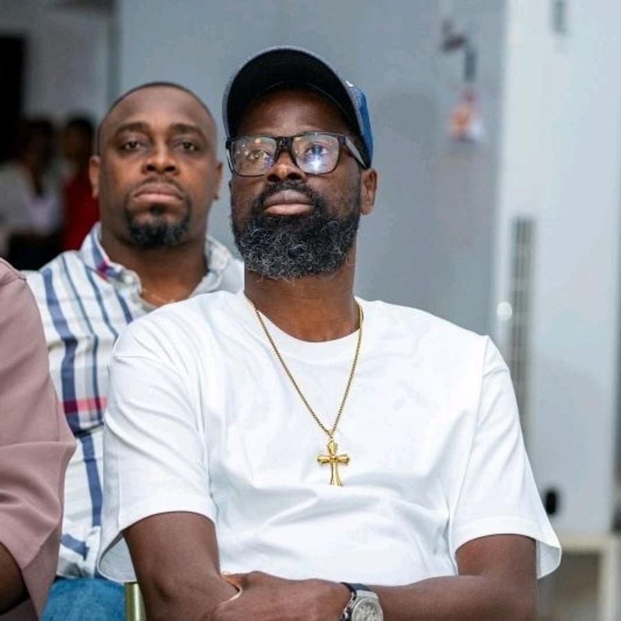 Emmanuel Eboue A fost o stea la Arsenal, apoi viața i s-a destrămat: „Am pierdut totul. Nici fiul meu nu vorbește cu mine”