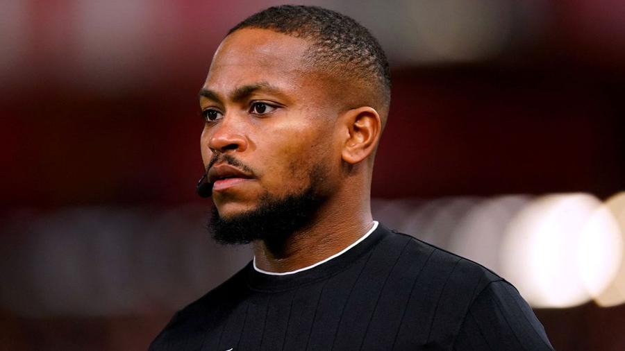 Akil Howson va deveni peste 15 zile primul arbitru de culoare într-o brigadă care va oficia la o finală de FA Cup Premieră în istoria celei mai vechi competiții din lume! » Ce se va întâmpla pe Wembley la meciul de pe 16 mai