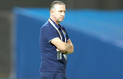 Laurențiu Reghecampf, final nefericit de mandat la Al Ahli » Ce s-a întâmplat la ultimul meci