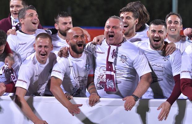 Încă un război în fotbalul românesc: „Rapidul din Liga 1 e o clonă! Lumea să știe adevărul”