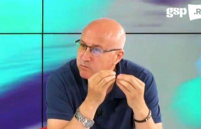 Invitatul zilei la GSP Live e Adrian Florea, șeful departamentului fotbal intern de la Gazetă. Urmărește emisiunea AICI