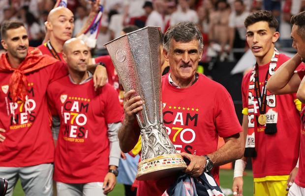 Incredibila poveste a lui Jose Luis Mendilibar, antrenorul care a cucerit Europa League cu Sevilla » Eliminat de CFR din Intertoto, în urmă cu 18 ani!