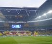 Scenografii spectaculoase la finala Ligii Campionilor » Salut inedit între jucătorii lui Dortmund și galerie