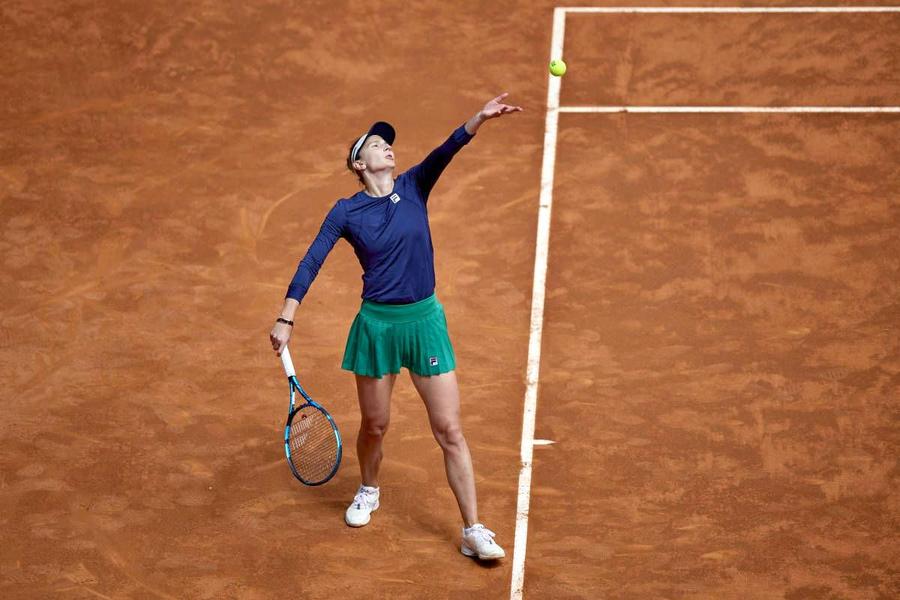 Irina Begu (33 de ani, 127 WTA) a fost învinsă de Varvara Gracheva (23 de ani, 88 WTA) în două seturi, scor 5-7, 3-6, în turul al 3-lea de la Roland Garros. Meciul de pe terenul Suzanne-Lenglen a dyrat o oră și 34 de minute. Rezultat șoc la Palermo! Irina Begu a câștigat 6-0, 6-0 în mai puțin de 60 de minute