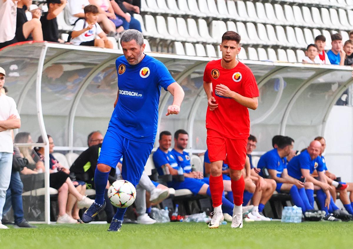 Meci caritabil între fotbaliști și influenceri pentru Mario și Medeea » GSP.ro e partener