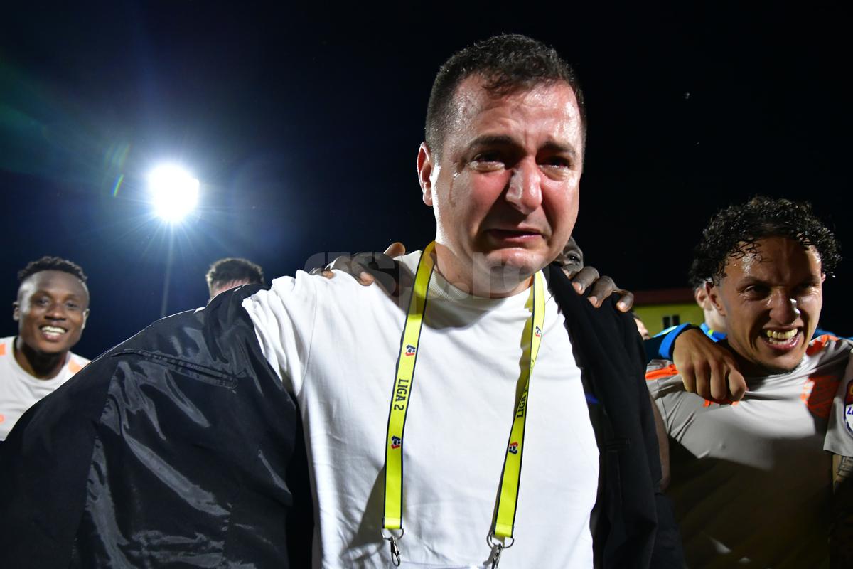 Ianis Zicu a început să plângă după ce Metaloglobus a promovat în Superliga