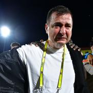 Ianis Zicu a început să plângă după ce Metaloglobus a promovat în Superliga. foto: Cristi Preda