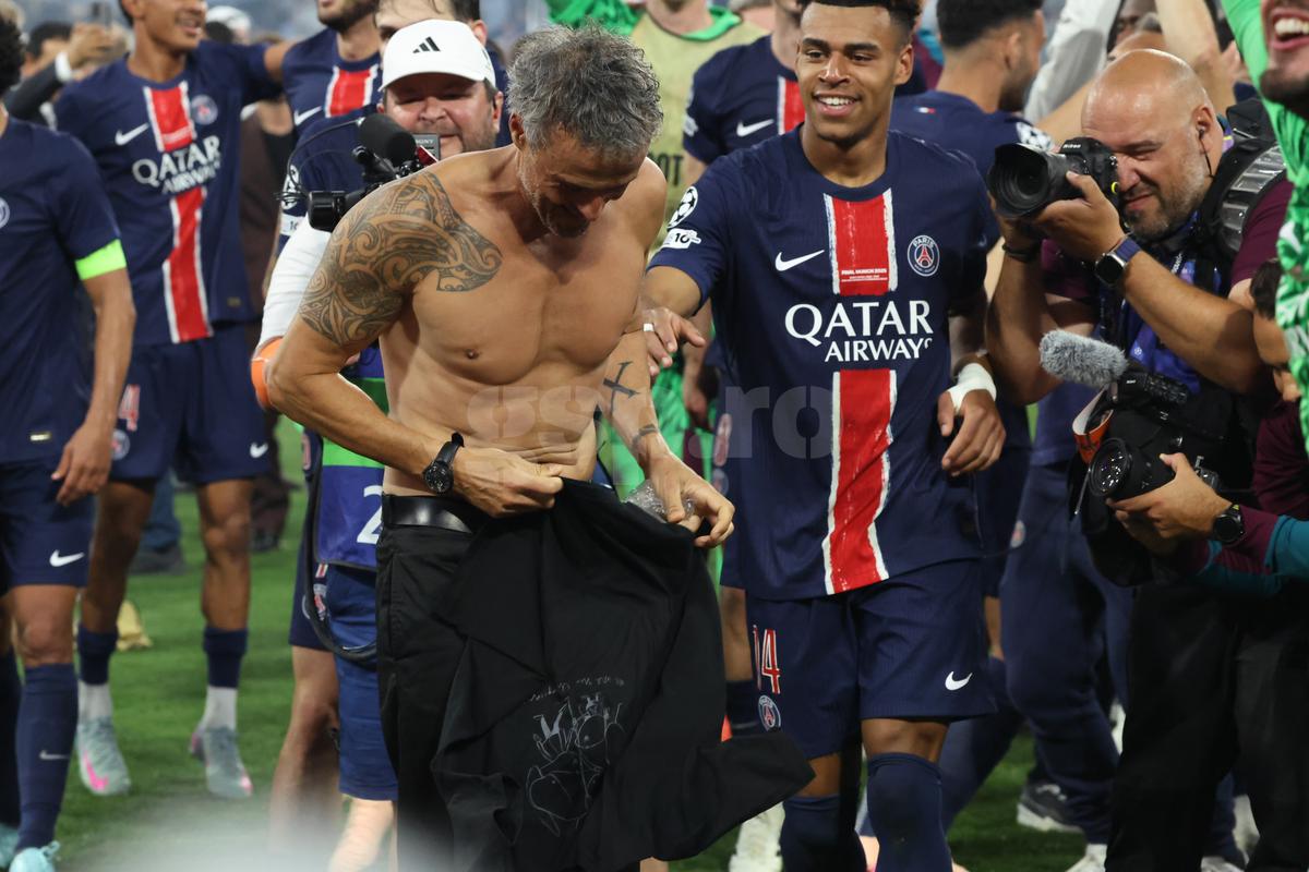 Imagini de la finalul partidei PSG - Inter 5-0
