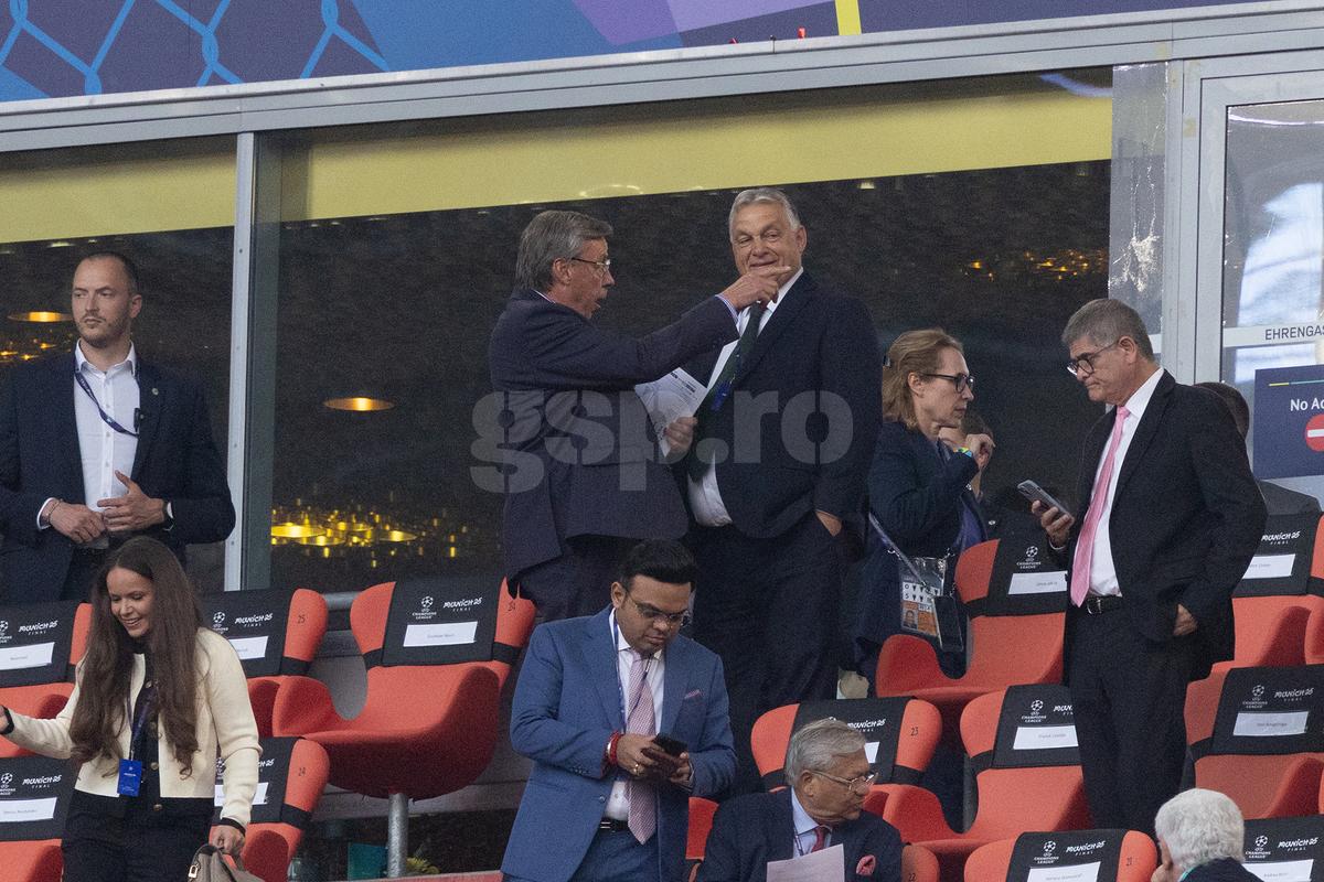Politică și delicatese » Nu știau că sunt filmați: plecăciuni pe Allianz Arena, cu Viktor Orban și Salt Bae în rol principal. Răzvan Burleanu, neimpresionat