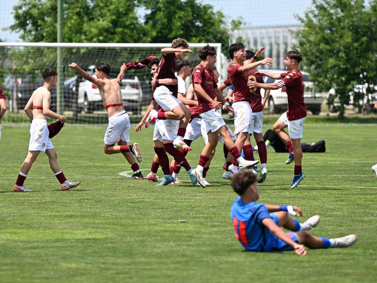 Rapid este noua campioană a Ligii Elitelor U16 după ce a învins FCSB în finala campionatului